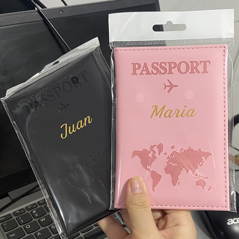 Nome personalizzato color oro  - Leather Passport Cover recensione e prezzo