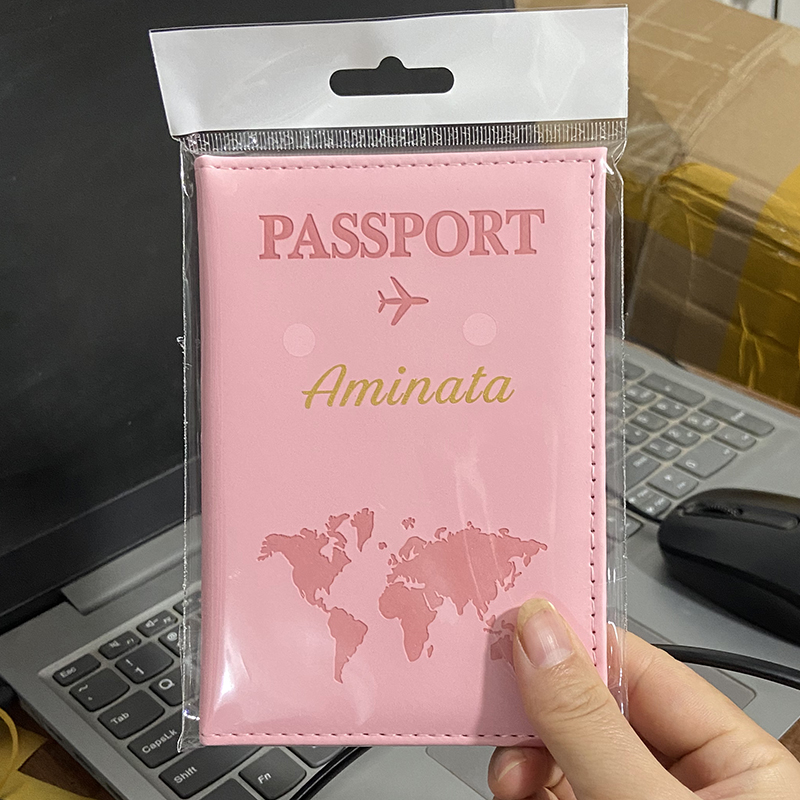Nome personalizzato color oro  - Leather Passport Cover recensione e prezzo