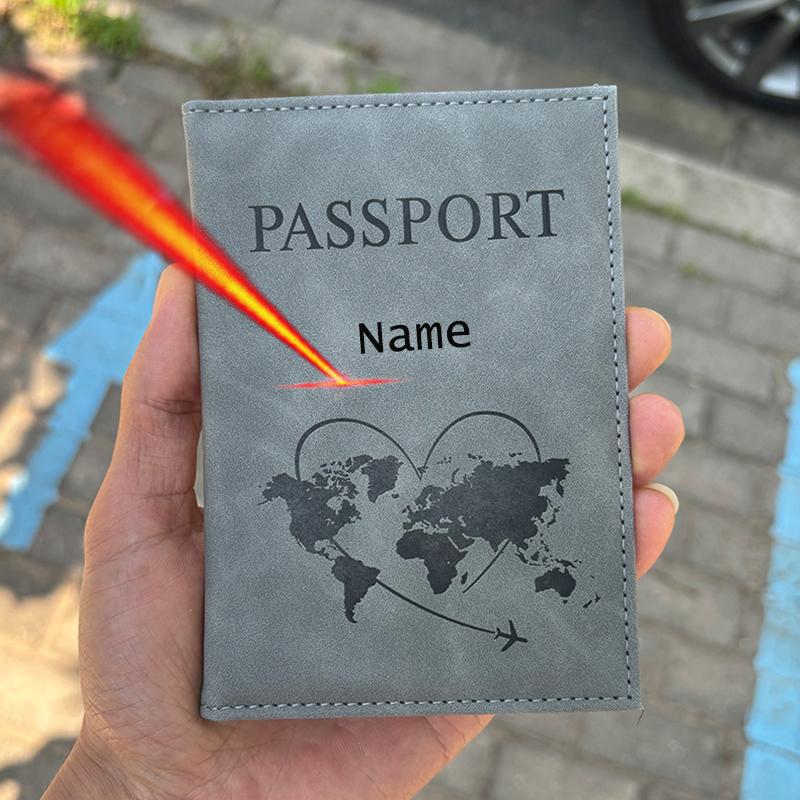 Porta passaporto con nome pers - Leather Passport Cover recensione e prezzo