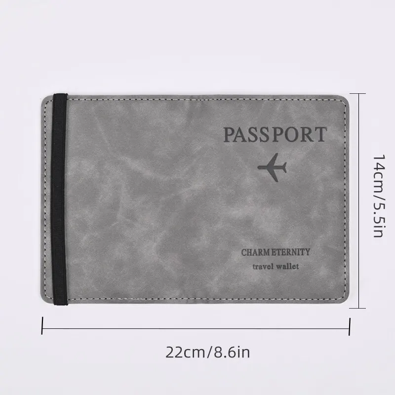 Portafoglio da uomo in pelle P - Leather Passport Cover recensione e prezzo