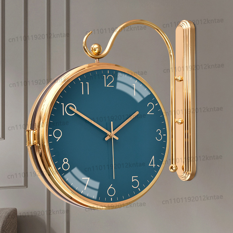 Orologio da Parete di Lusso a  - Luxury Lifestyle Furniture recensione e prezzo